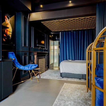 Suite Shibari By Justine Apartments Sobria Elegante Y Pecaminosa Apartamento Turistico En Madrid Rio Luaran gambar